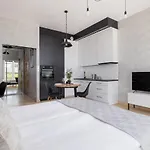 Krakow Studio With Parking & Terrace Near Zalew Bagry By Renters Prestige