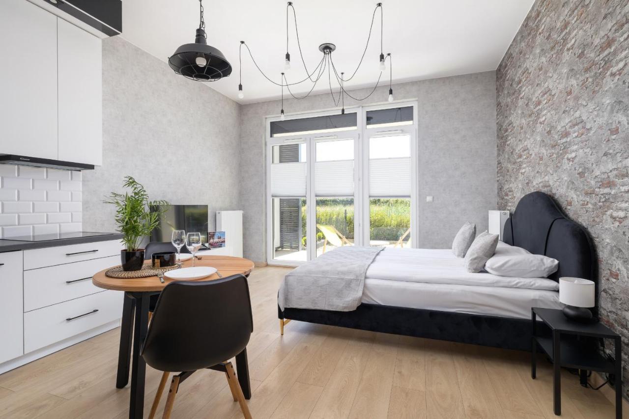 Apartment With Parking & Terrace Near Zalew Bagry By Renters Prestige
