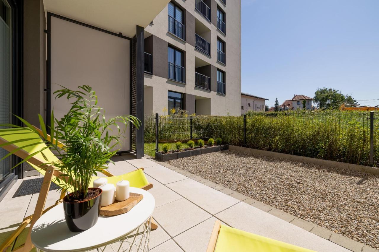 Apartment With Parking & Terrace Near Zalew Bagry By Renters Prestige